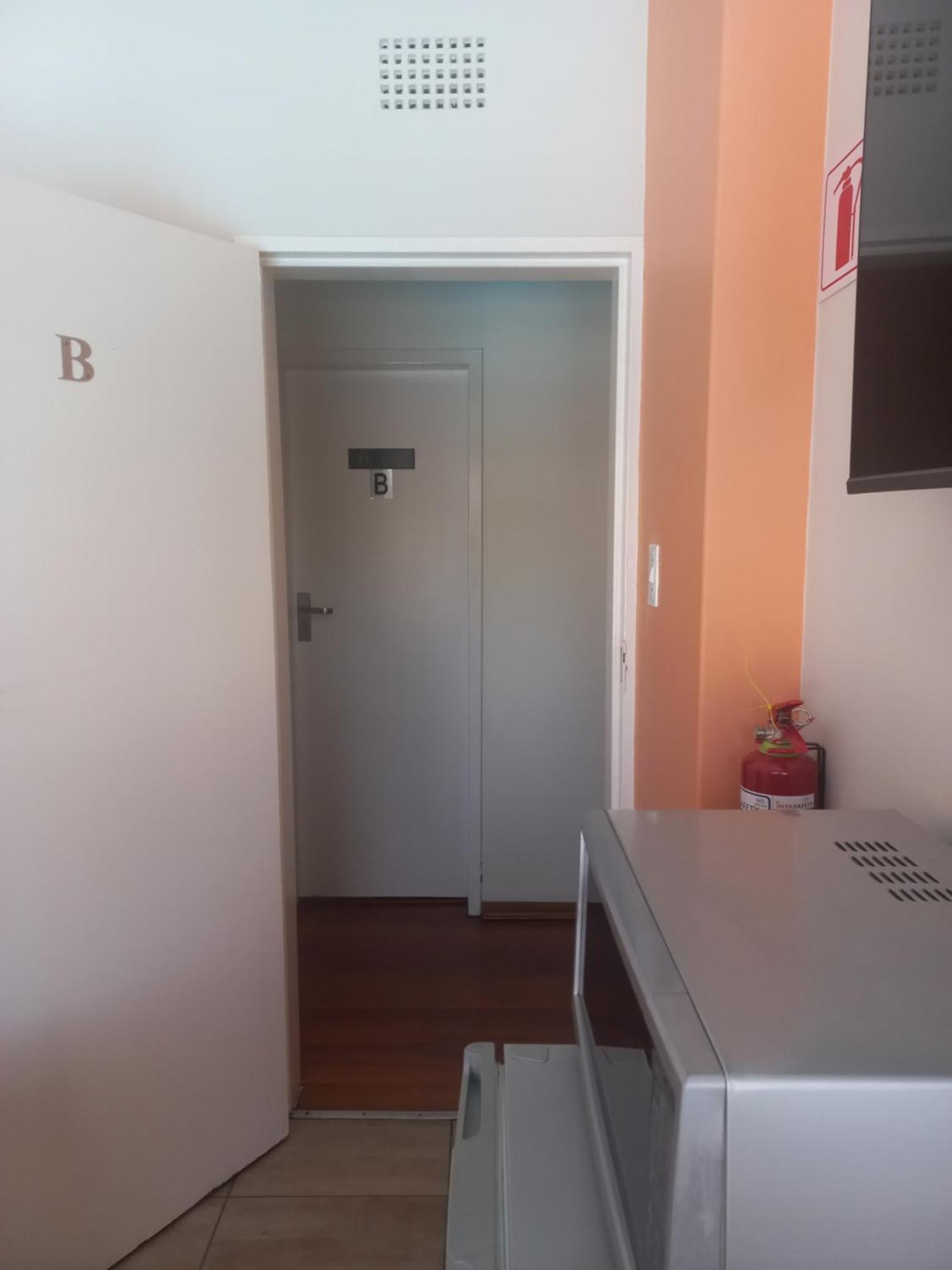 28 At Van Den Bos International Guesthouse Edenvale Eksteriør billede